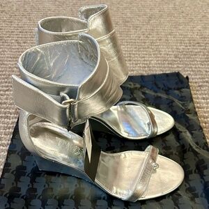 Karl Lagerfeld Metallic Leather Wedge Sandals, New, Women's Size EU 39/US 8-8.5